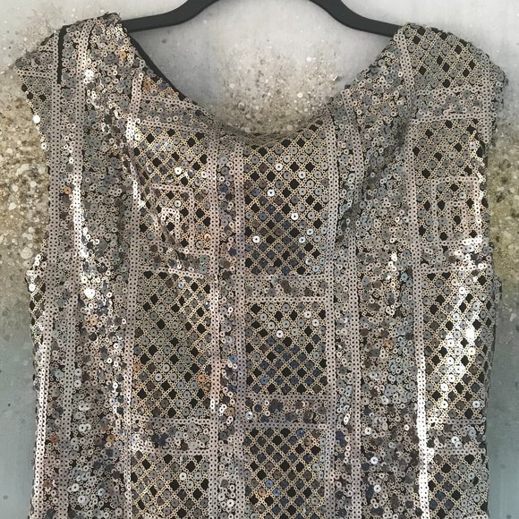 🇮🇹 Save the Queen Sequined Dress (NWT) - Picture 10 of 16